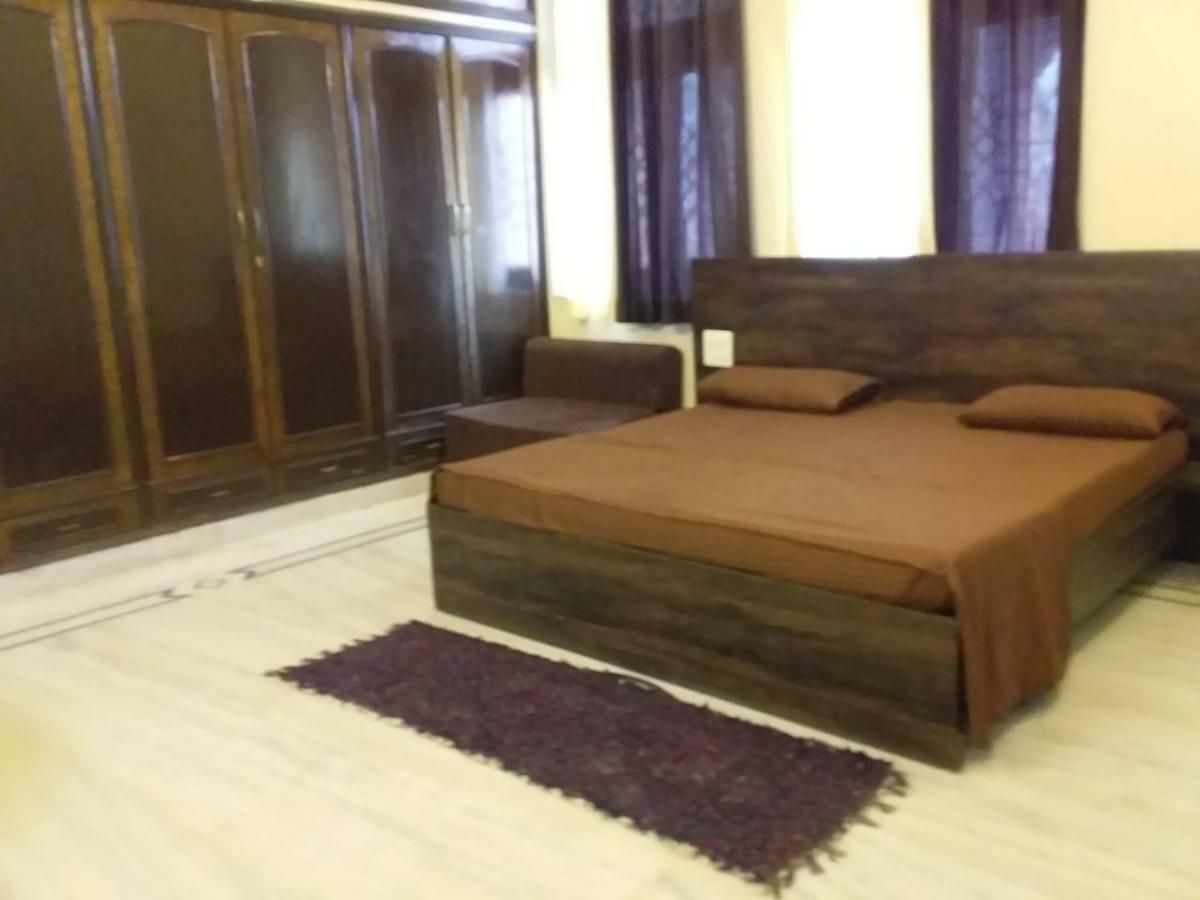 Hotel Nikunj Ashram Vrindāvan Esterno foto